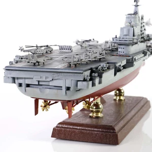 Forces of Valor 1/700 Scale Chinese aircraft carrier - Picture 1 of 2