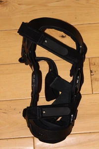 RIGHT BREG FUSION WOMENS KNEE BRACE CUSTOM SZ THIGH = LARGE / CALF= MED+ - Picture 1 of 3