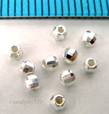 50x BRILLANTE PLATA ESTERLINA LÁSER DISCO ESPEJO REDONDO ESPACIADOR CUENTAS 2mm J064 Foto 1 de 2