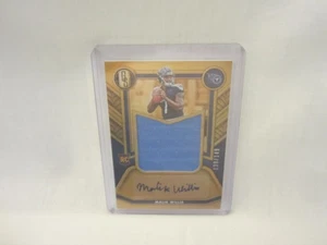 Maglia Malik Willis 2022 Gold Standard auto RC 139/149 Tennessee Titans RAJ-MWI - Foto 1 di 4