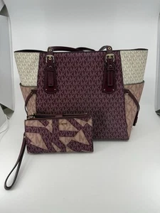 Borsa a tracolla Michael Kors Voyager e portafoglio pelle sangue di bue ciottoli - Foto 1 di 24