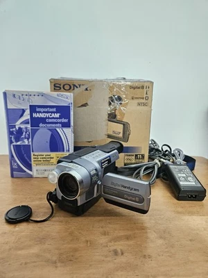 Sony Handycam DCR-TRV250 Digital-8 Camcorder For Parts or Repair - Image 1 of 4