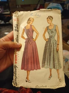 Vintage 1940's Simplicity 2477 Size 16, Cut - VHTF - Picture 1 of 2