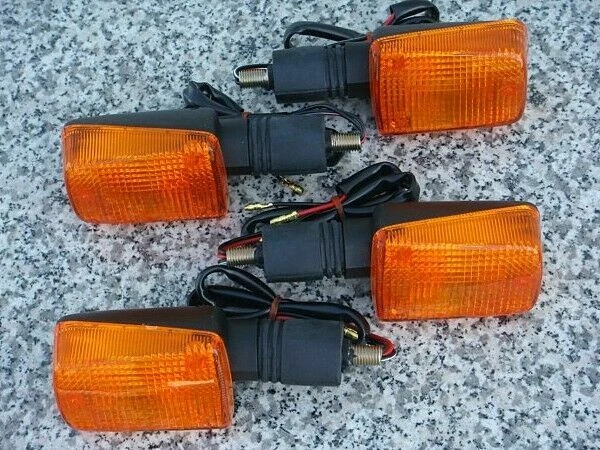 Honda CB 250 350 400 500 650 900 Shadow 750 Spirit 1100 FULL-SIZE TURN SIGNALS S - Image 1 of 2