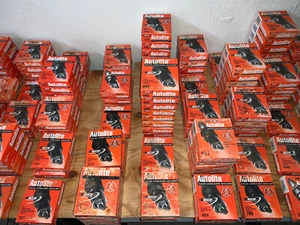 Set of 8 - Autolite 5184 Copper Core Spark Plugs - Picture 1 of 2