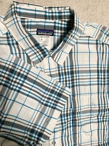 Patagonia Shirt Mens 2XL Gray Blue Plaid Short Sleeve Snap Buttons Pockets - Picture 1 of 13