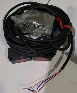 Sensor fotoeléctrico Keyence PZ2-51  - Imagen 1 de 3