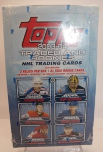 2003/04 TOPPS TRADED AND ROOKIES HOBBY SCATOLA SIGILLATA HOCKEY 24 CONFEZIONI, 8 CONFEZIONI CARTE - Foto 1 di 2