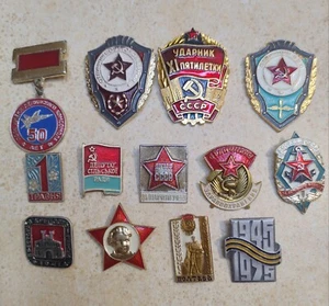 Set of 13 Vintage pin badges USSR, Soviet Propaganda, Komsomol - Picture 1 of 11