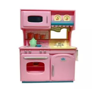 Hallmark Keepsake A KITCHENETTE FOR CHRISTMAS Adorno 2013 Rosa Cocina Retro - Imagen 1 de 24
