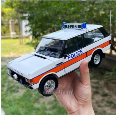 Almost Real 1:18 Range Rover Police Car Model Alloy Diecast Simulation Toy White - Image 1 of 4