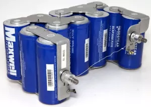 12x Maxwell BCAP3000 P270 Ultra Condensadores 3000 Faradios 2,7 V CC soldados juntos - Imagen 1 de 12