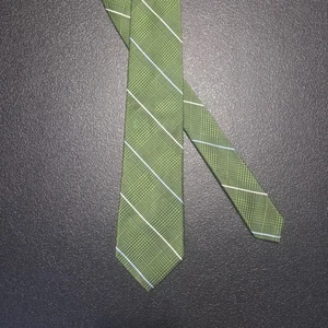 Corbata Paul Fredrick Para Hombre 59L 3.25W Seda Hecha a Mano Verde Diagonal Rayas - Imagen 1 de 12