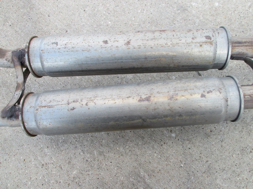 2003-2004-2005-2006 LINCOLN LS RESONATOR - Image 1 of 1