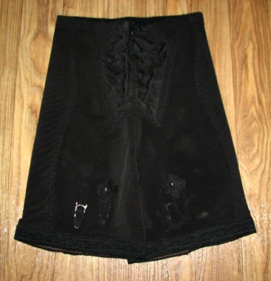 Винтажный новый без ЯРЛЫКОВ Купидон черный длинные ноги трусики пояс с 4 металлические подвязки - средний / M - Изображение 1 из 4