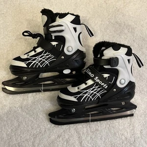 XINO SPORT ICE SKATES SZ M 4-6 Youth Black Boys Girls Adjustable NEW - Picture 1 of 8