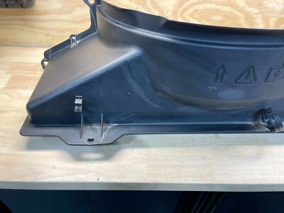 Cubierta superior e inferior del ventilador del radiador para Chevy GMC Cadillac Silverado Sierra Taho Foto 1 de 4