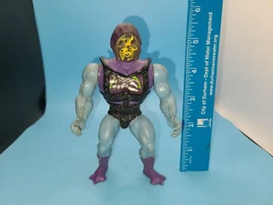Figura de colección 1983 Mattel Masters of the Universe Battle Armor Skeletor MOTU - Imagen 1 de 7