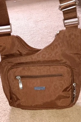 Bolso Bandolera Baggallini Cruzado Marrón Leopardo Organizador Bolsillos Cartera  Foto 1 de 4