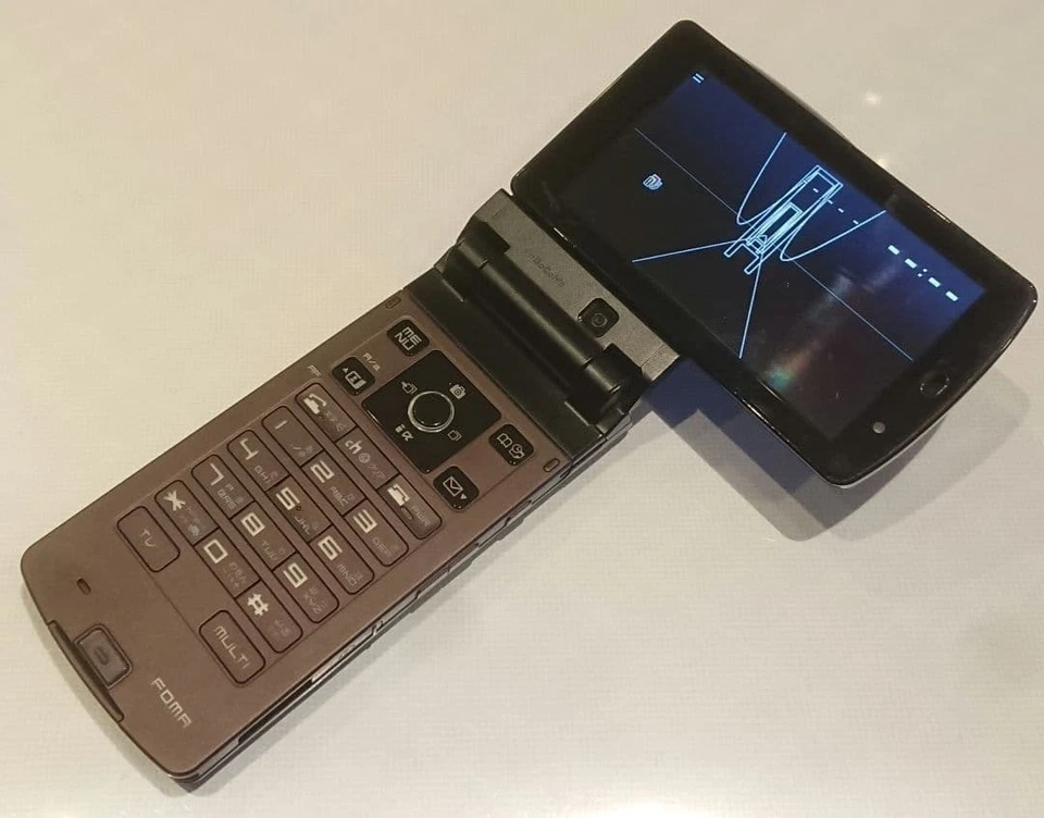 Teléfono celular móvil Docomo F904i negro japonés plegable FOMA Fujitsu Japón Foto 1 de 4