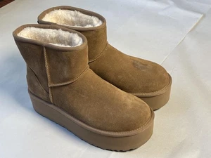 UGG Classic Mini Platform Boots Womens Size 10 Suede Shearling 1134991 - Picture 1 of 11