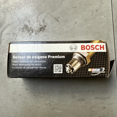 SENSOR DE OXÍGENO BOSCH 15518 para Nissan Altima Sentra X-Trail 2002-2006 Foto 1 de 4