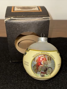 Adorno de bombilla de bola de vidrio Harley Davidson vintage 1994 sin usar, en caja "Under The Mistletoe" - Imagen 1 de 4
