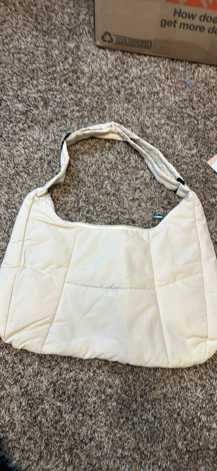 Bolso de Mano Hobo Marfil Puffer Foto 1 de 1