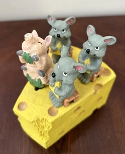 Sagaform Resin Cheese Block With 3 Mice And Pig Cheese Spreaders EUC  CUTE! - Picture 1 of 11