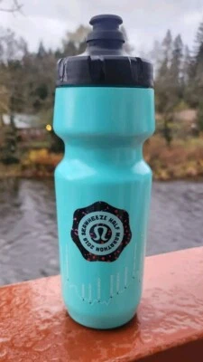 Botella de agua Specialized 22 oz LULULEMON 2018 Seawheeze media maratón  Foto 1 de 4