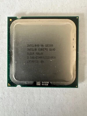 Intel Core 2 Quad Q8300 2.5Ghz Socket 775 - Image 1 of 2