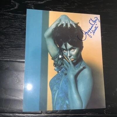 YVONNE CRAIG STAR TREK TOS "MARTA" 8x10 Foto Firmada a Mano EN NEGRITA Foto 1 de 2