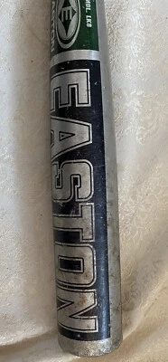 BATE DE BÉISBOL EASTON MAGNUM 28" y 21 OZ 2 1/4" BARRIL MDL LK8 Foto 1 de 4