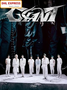 STRAY KIDS GIANT LIMITED EDITION B CD + PHOTO BOOK + ZINE + CARD + ID PHOTO - Picture 1 of 3