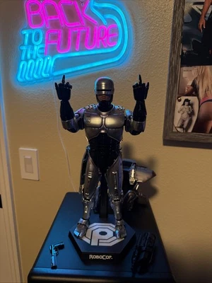 Hot Toys RoboCop 3 Jet Pack Special Edition 1/6 Scale Action Figure - MMS669D49 - Image 1 of 4