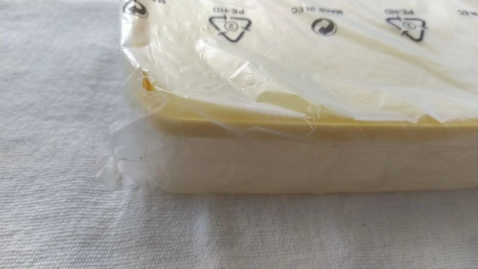 Tupperware Frigosmart Ciotola Rettangolare Gialla + Coperchio codice 5553A-4  - Immagine 1 di 4