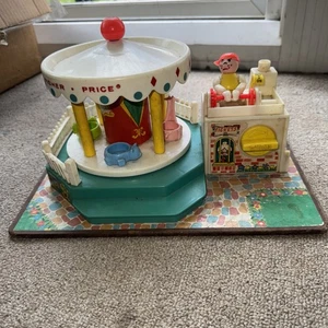 Carrusel Fisher Price Little People Play Family Merry Go Round de colección funciona - Imagen 1 de 9
