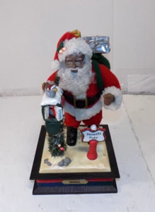 Holiday Creations 1993 12" piel oscura Santa Claus Polo Norte buzón musical - Imagen 1 de 4