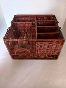 Wicker Picnic Serving Cady, plates, utensils, napkins, plates &. condiments - Picture 1 of 11