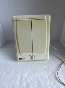 Conair Illumina Collection 3-Panel Lighted Makeup Mirror - Picture 1 of 9