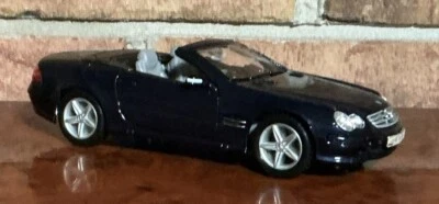 Mercedes-Benz SL500 темно-синий литая модель 1:24 РЕДКАЯ находка WELLY - Изображение 1 из 4