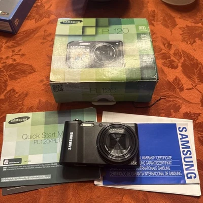 Lote de 2 Cámaras Samsung PL120 14.2MP Doble LCD y WB700 excelente estado Foto 1 de 4