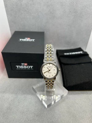Reloj Tissot automático esfera dorada/plateada y blanca para damas/mujeres C323423 T clásico - Imagen 1 de 4