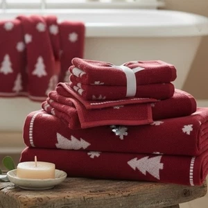 Caro Home 8 teiliges Weihnachten Handtuch Set Bäume rot weiß Bad Hand Finger - Bild 1 von 22