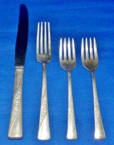 Revelation II 4tlg Lot Messer Gabeln International Silber 1953 Silverplate Rose - Bild 1 von 4
