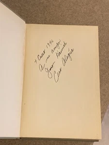 CIRO ALEGRIA SIGNED AUTOGRAPHED BOOK - BROAD AND ALIEN IS THE WORLD 1941 -  HC - Picture 1 of 10