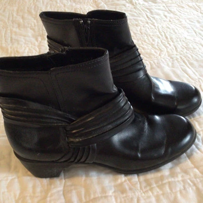 Botas al tobillo Comfort Plus by Predictions para mujer negras de imitación de cuero con cremallera talla: 9 Foto 1 de 4