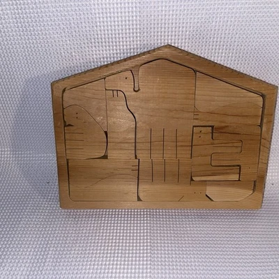 Antigo quebra-cabeça de madeira presépio figuras artesanais de animais de Jesus estábulo Belém - Imagem 1 de 4