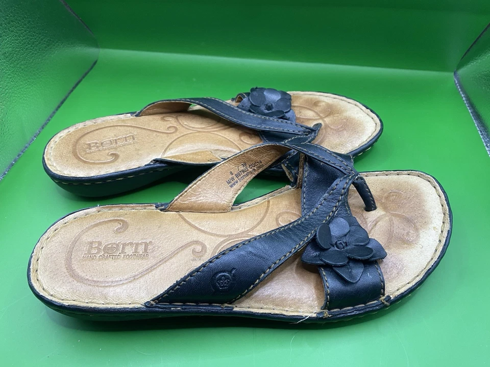 Sandalias sin cordones Born para mujer de cuero con flores beige talla 8 Foto 1 de 4