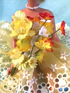 PINK & WHITE DOLL BOUQUET - BEAUTIFUL ARM LOAD OF PINK & WHITE W/ STEM WRAPPED - Picture 1 of 3